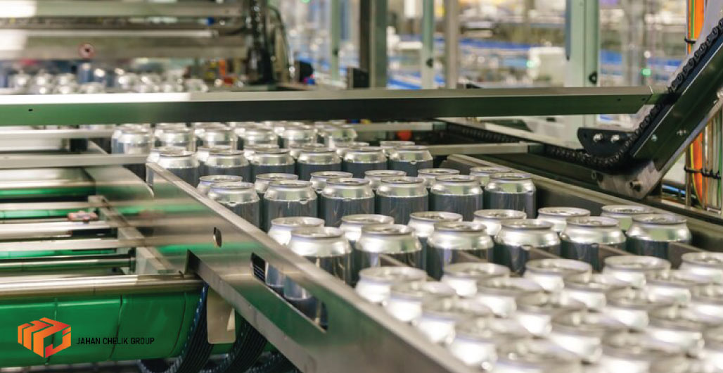 Metal can capping machine